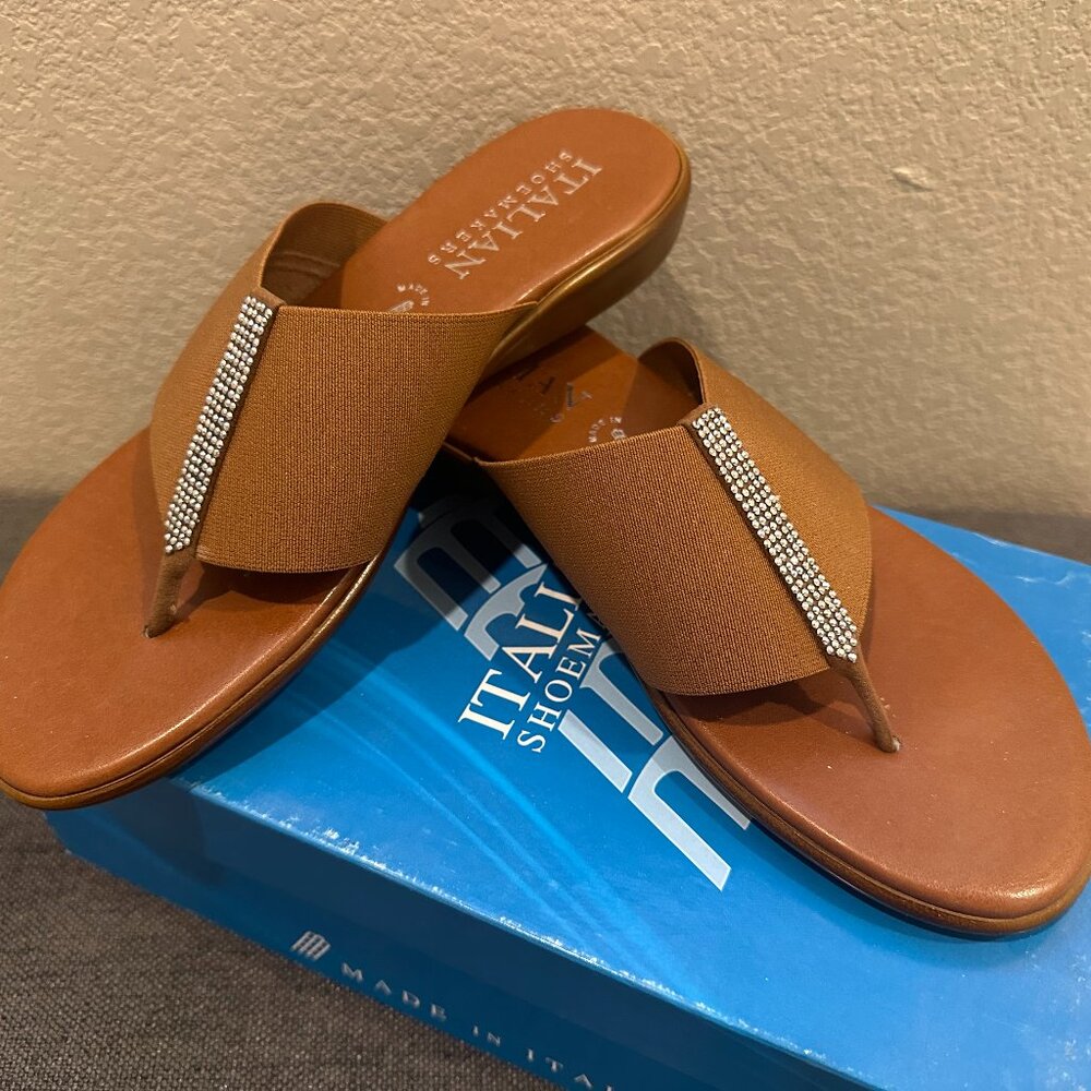 Italian Shoemakers Size 8 Tan Sandals
